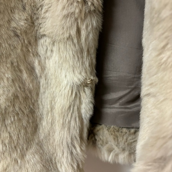Aritzia Sunday Best Faux Fur jacket size medium - Picture 6 of 6